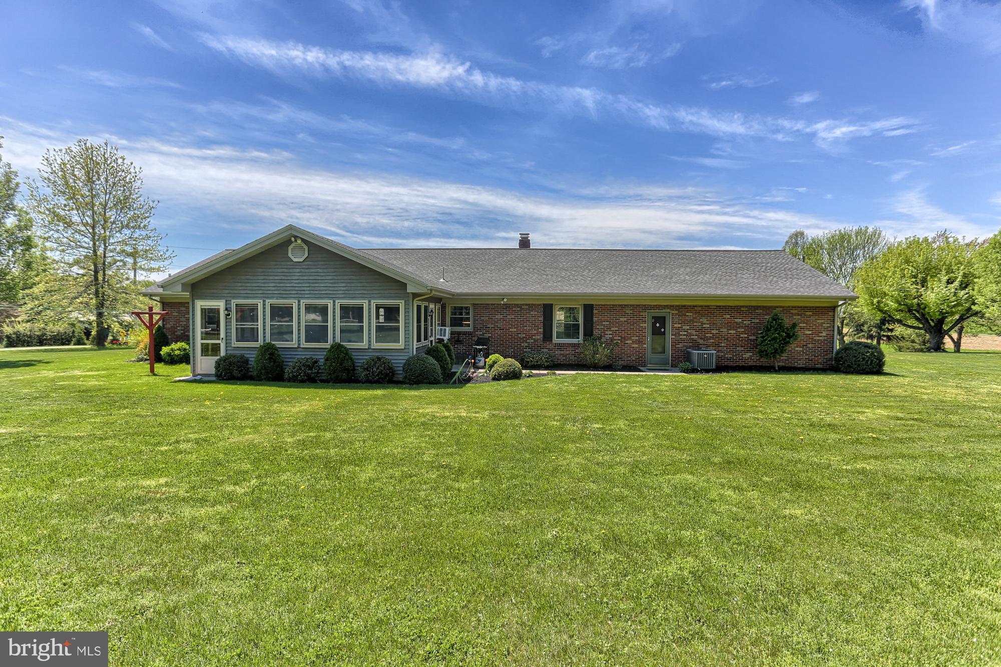 3316 Smoketown Road Spring Grove, PA 17362 - Photo 5 of 32