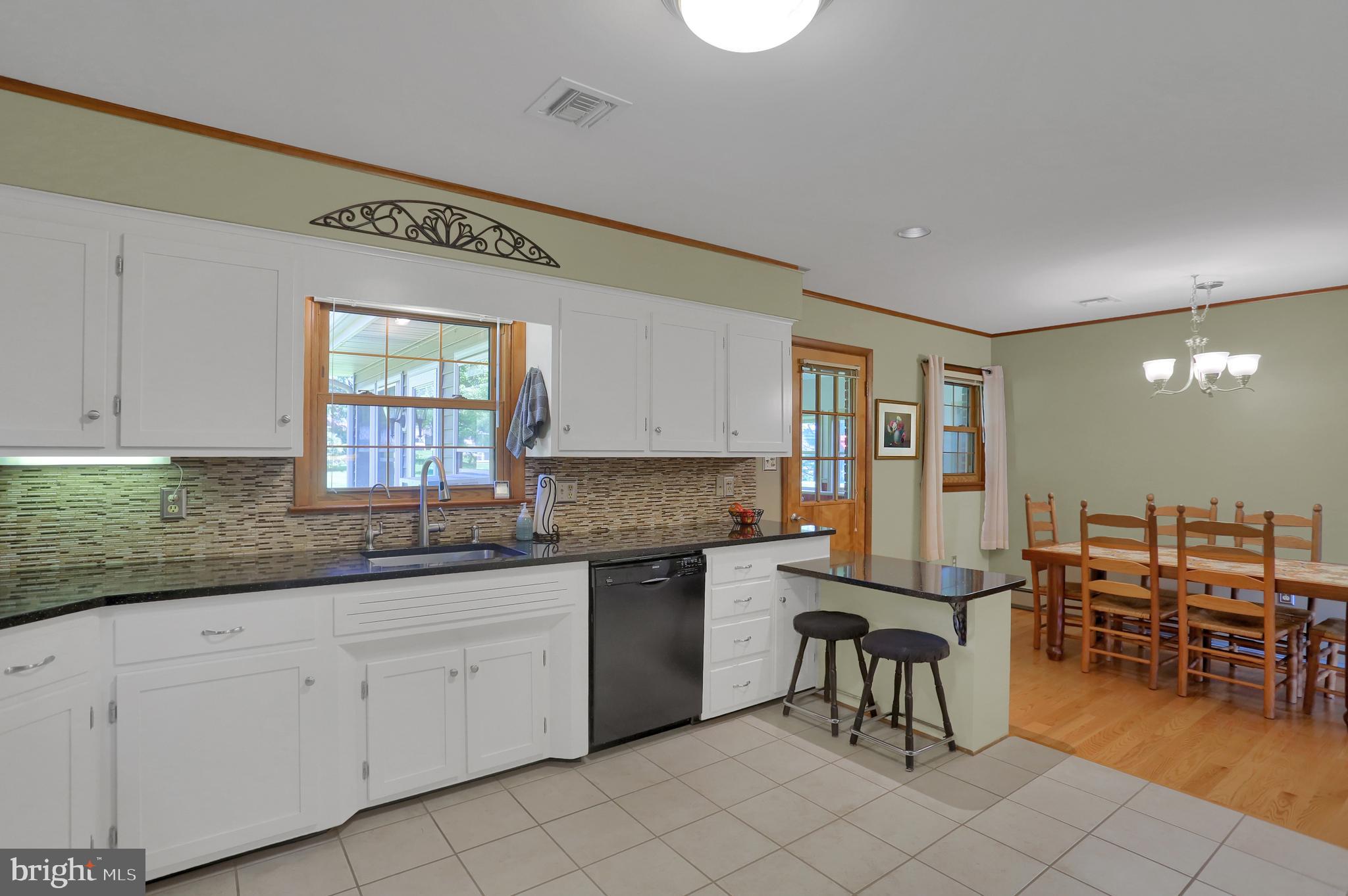 3316 Smoketown Road Spring Grove, PA 17362 - Photo 10 of 32