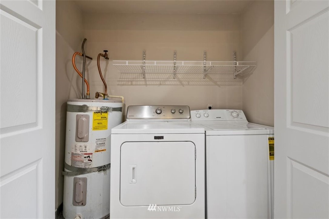 3725 Northeast 9th Street Renton, WA 98056 - Photo 23 of 26