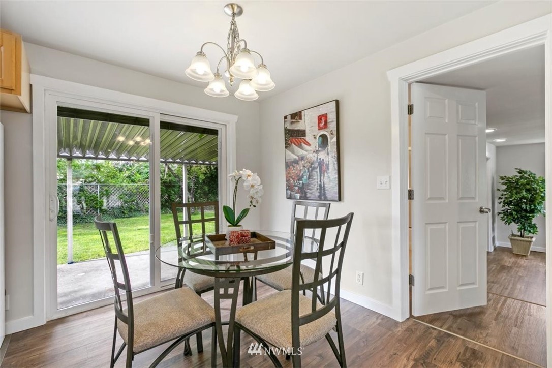 3725 Northeast 9th Street Renton, WA 98056 - Photo 6 of 26