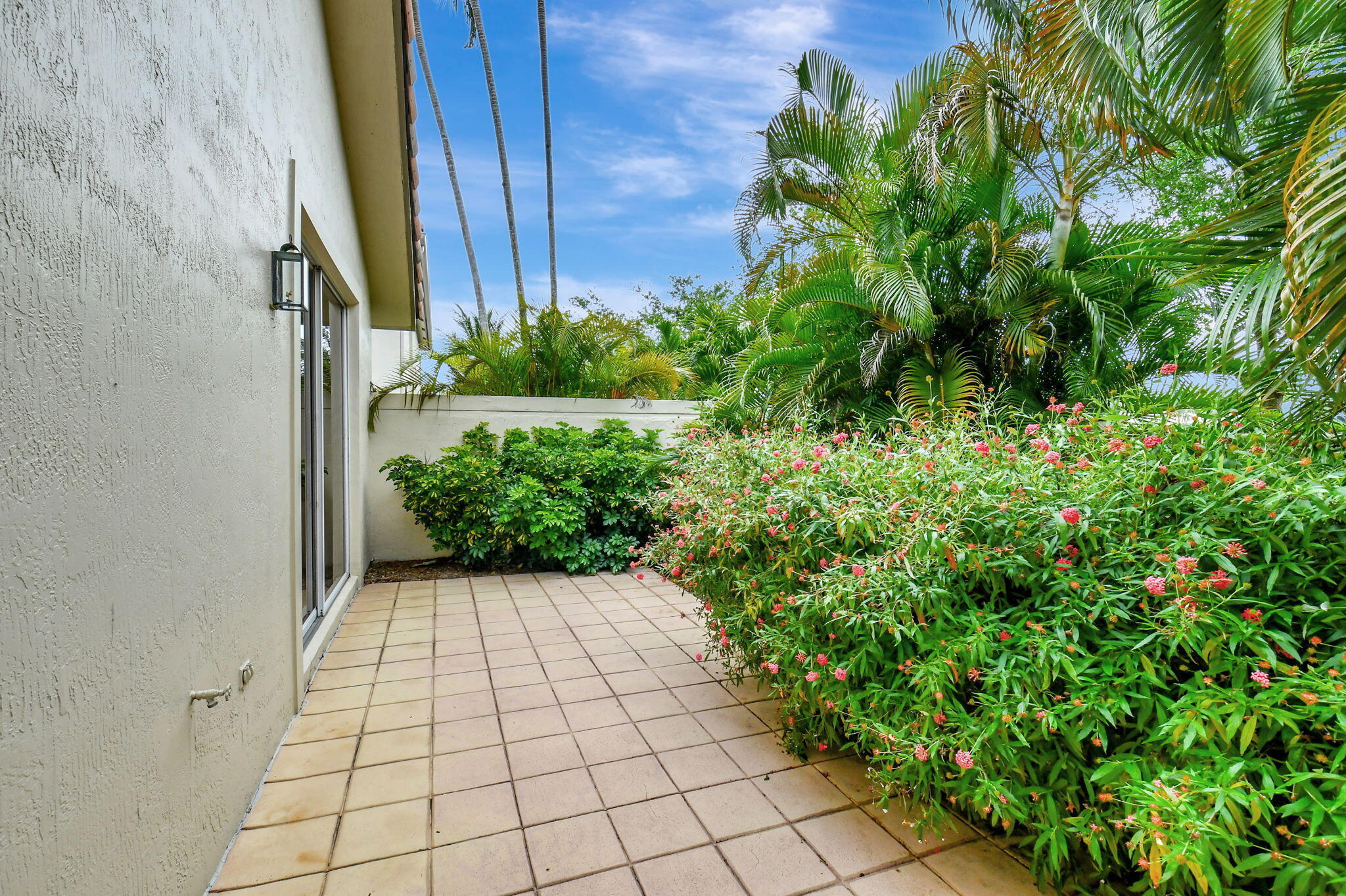 5152 Northwest 26th Circle Boca Raton, FL 33496 - Photo 27 of 40 27-web-or-mls-DSC_8488