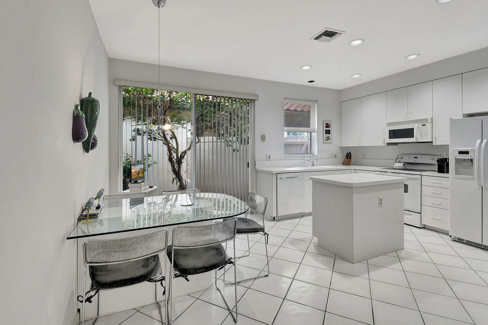 5152 Northwest 26th Circle Boca Raton, FL 33496 - Photo 10 of 40 10-web-or-mls-DSC_8533