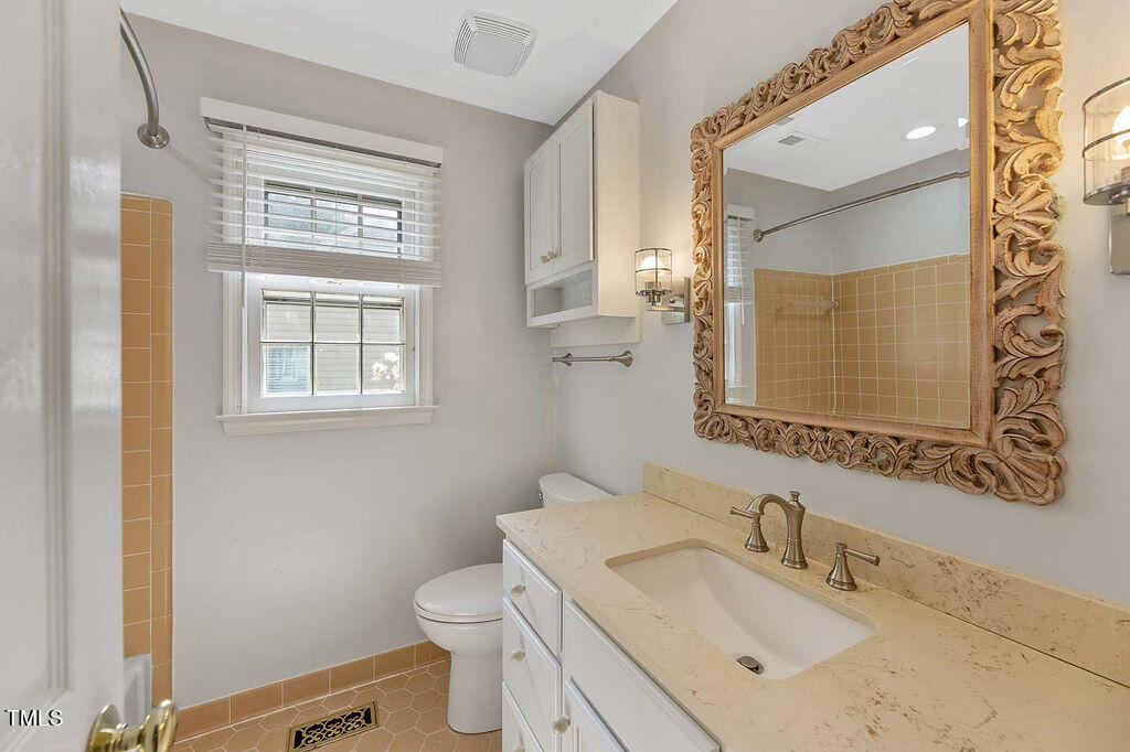 6444 Wynbrook Way Raleigh, NC 27612 - Photo 20 of 39 18