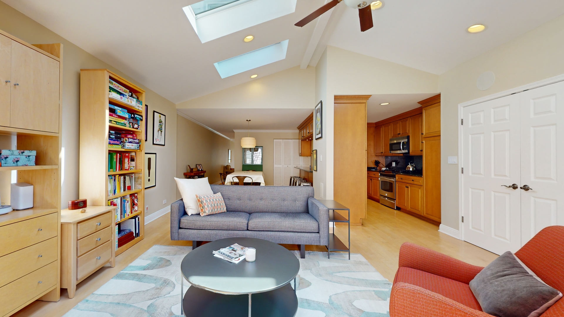 804 South Morgan Street Chicago, IL 60607 - Photo 14 of 32 a living room with furniture and a wooden floor