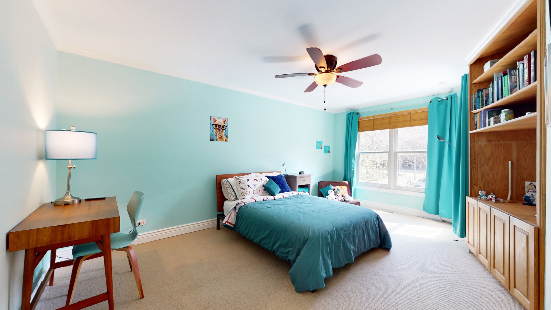 804 South Morgan Street Chicago, IL 60607 - Photo 17 of 32 a bedroom with a bed and a chandelier