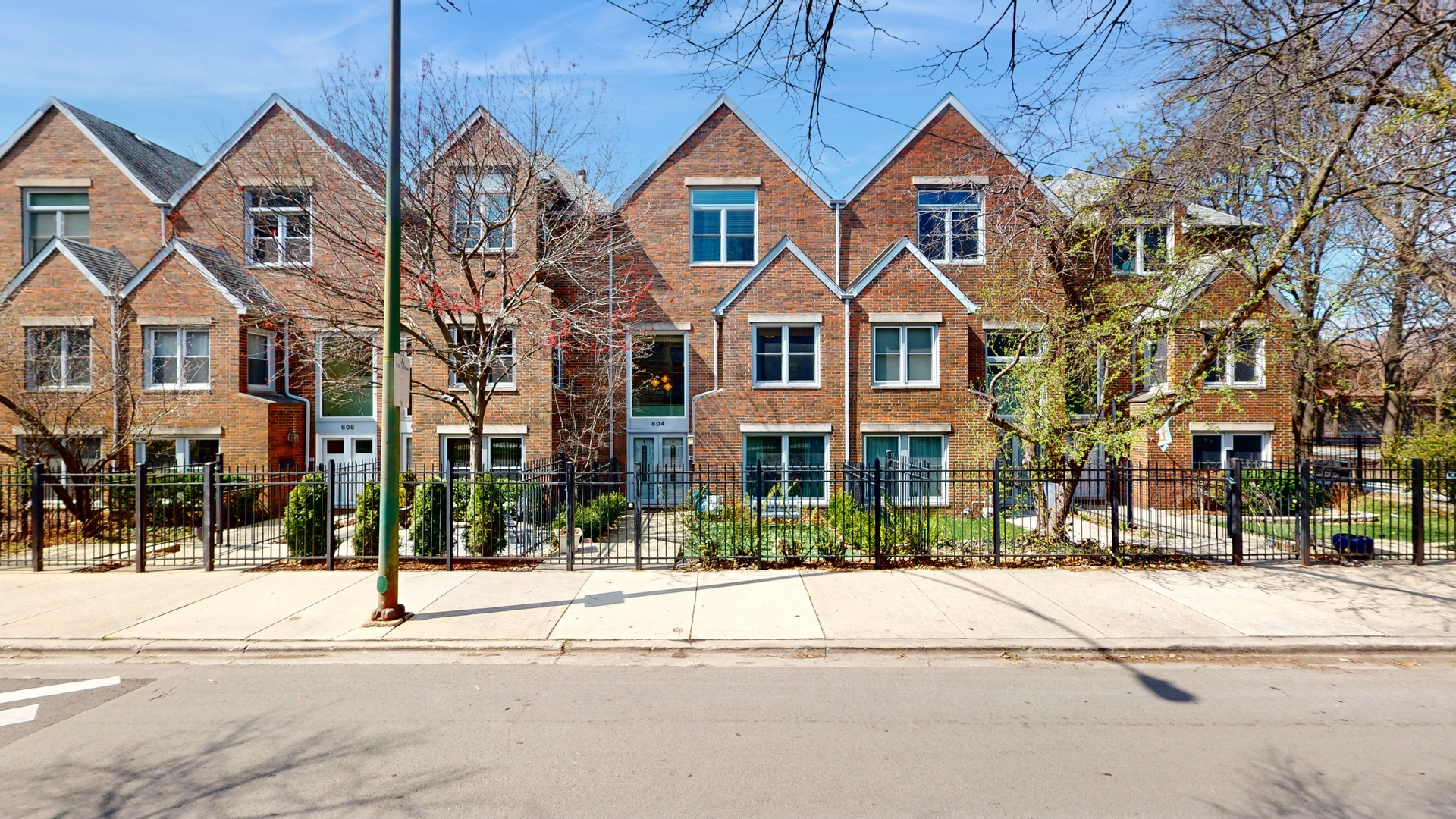 804 South Morgan Street Chicago, IL 60607 - Photo 32 of 32 a view of multiple houses with a street