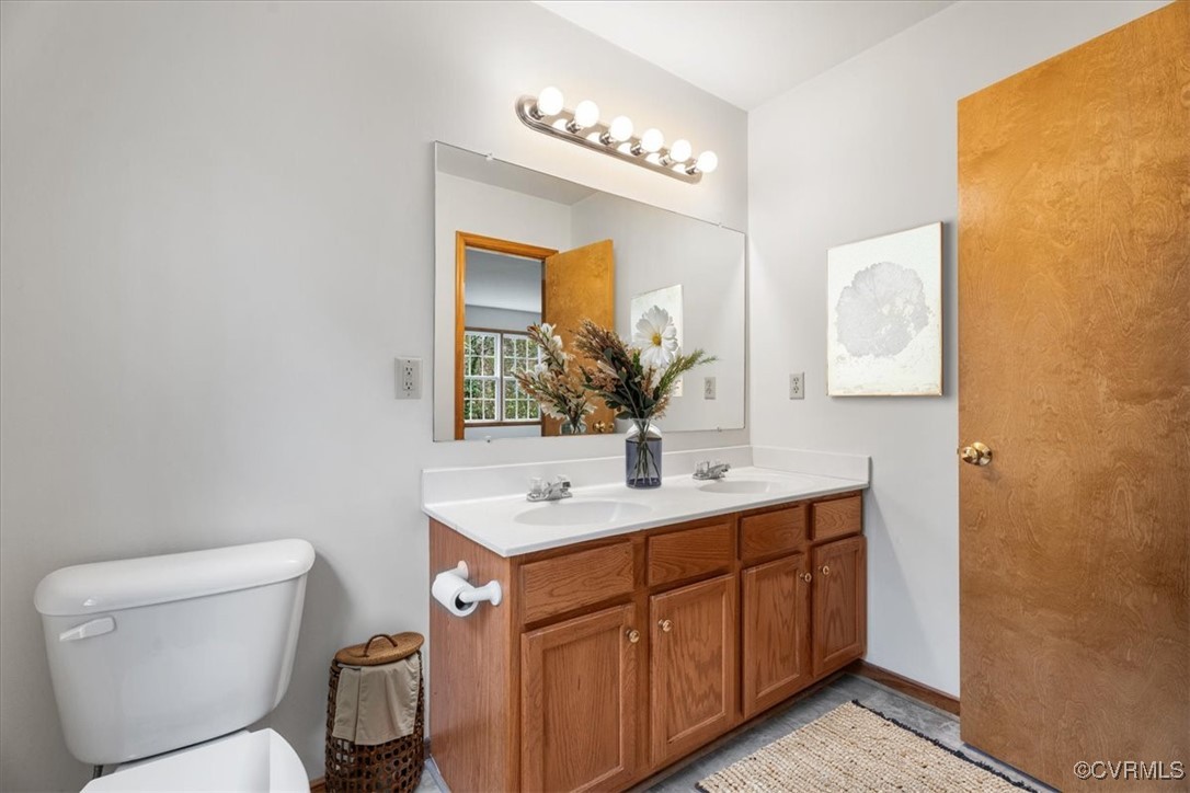 2492 Three Bridge Road Powhatan, VA 23139 - Photo 21 of 37 PRIMARY BATHROOM ON THE SECOND FLOOR WITH TUB/SHOW
