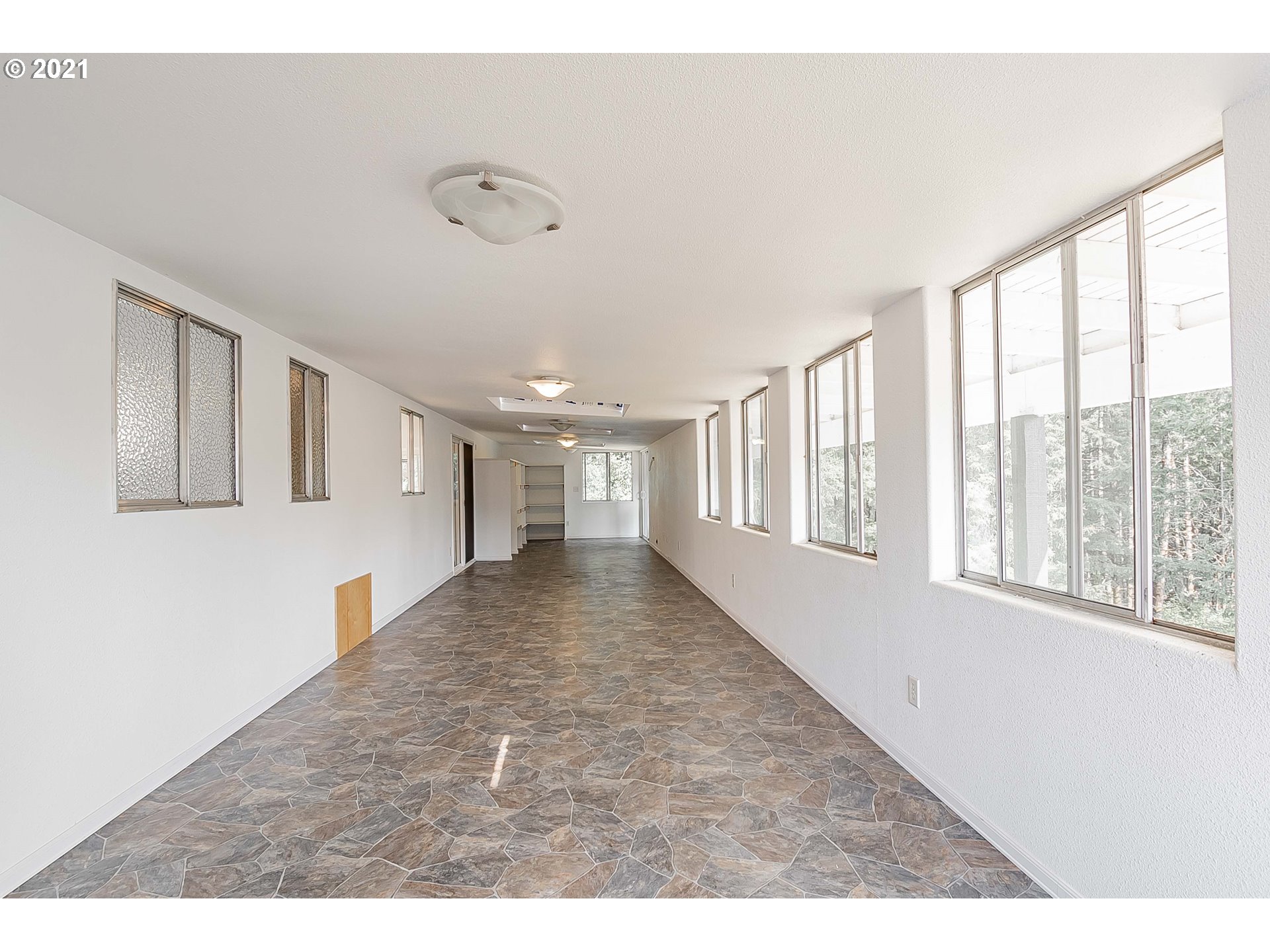25020 Southeast Rugg Road Damascus, OR 97089 - Photo 15 of 32 Gallery Image 15