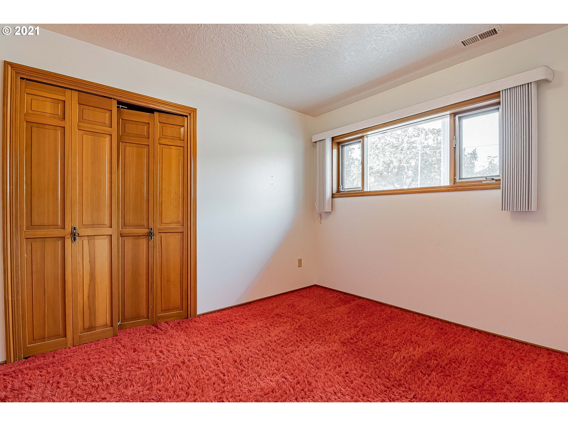 25020 Southeast Rugg Road Damascus, OR 97089 - Photo 20 of 32 Gallery Image 20