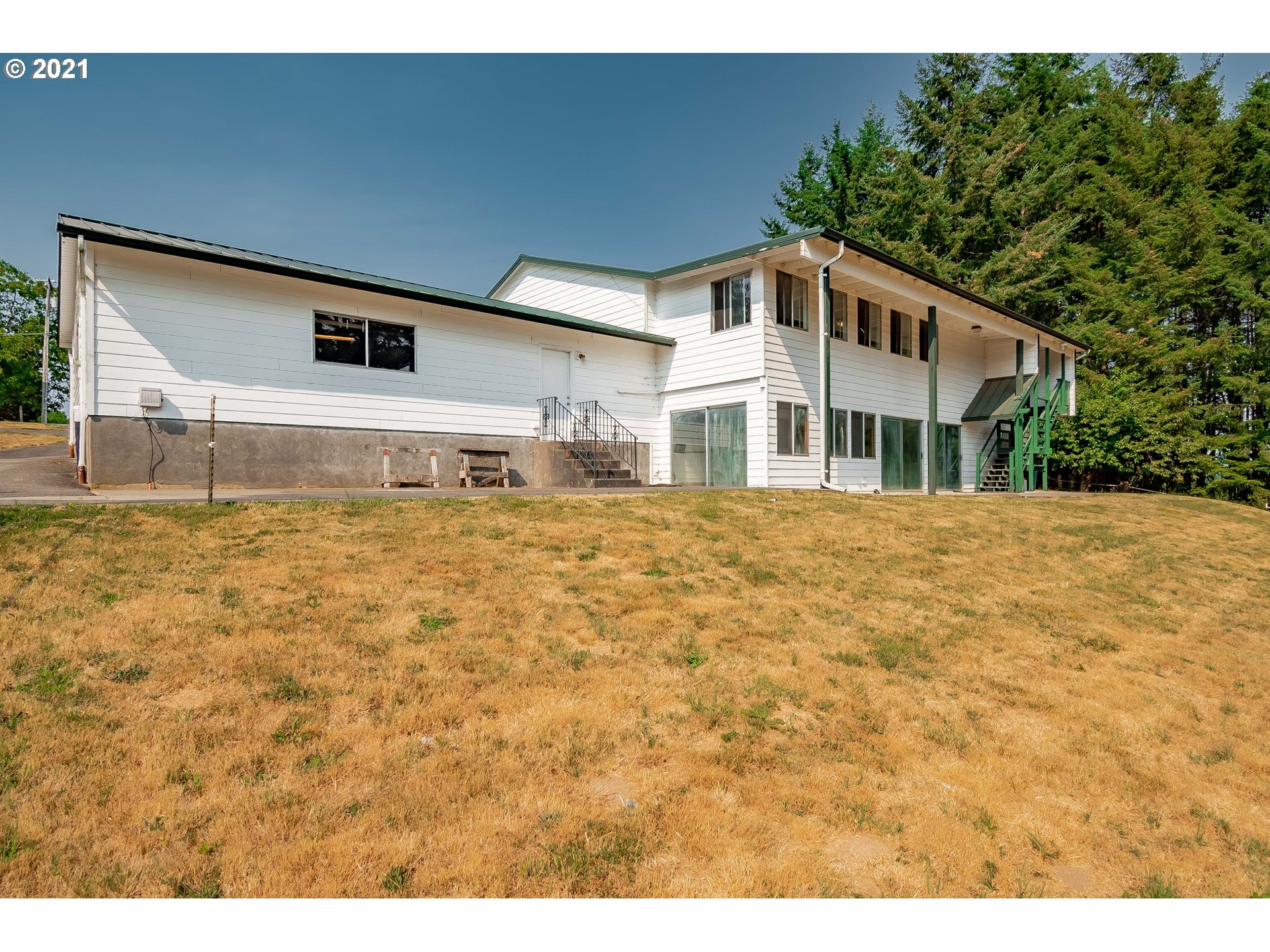 25020 Southeast Rugg Road Damascus, OR 97089 - Photo 21 of 32 Gallery Image 21