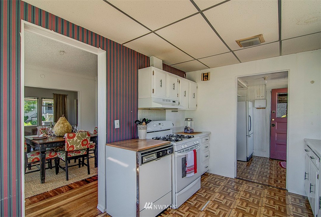 930 North 76th Street Seattle, WA 98103 - Photo 12 of 24
