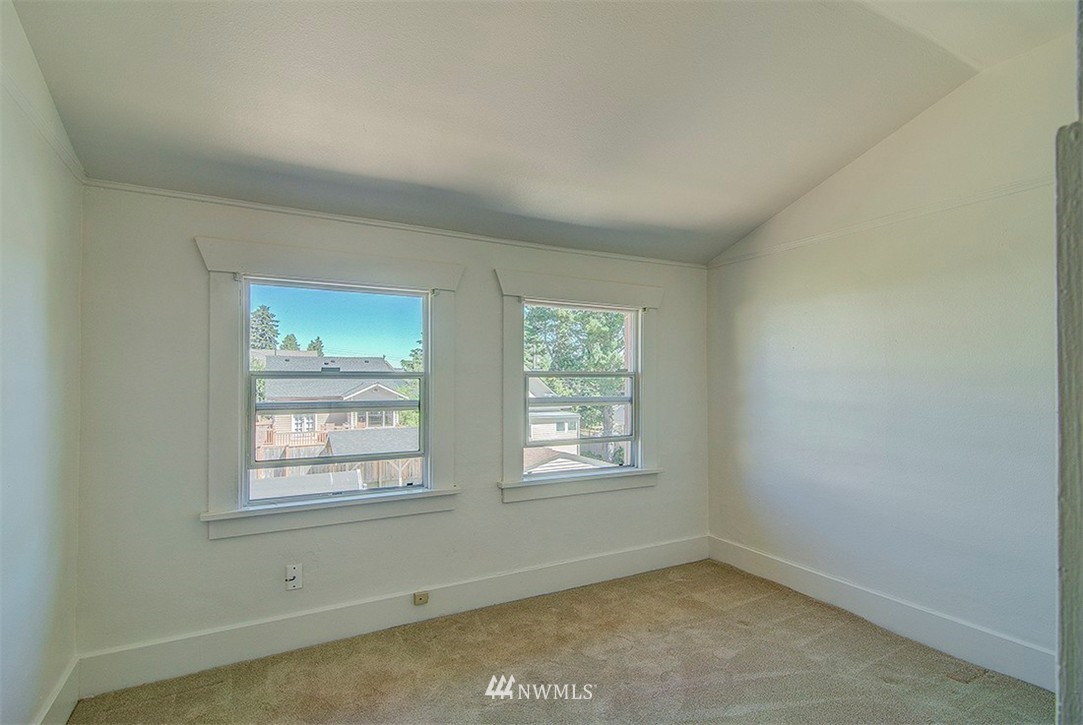 930 North 76th Street Seattle, WA 98103 - Photo 18 of 24