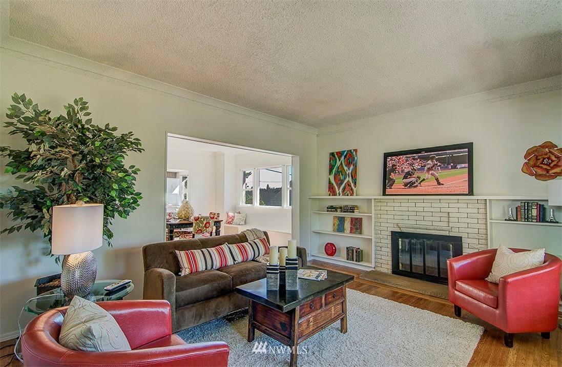 930 North 76th Street Seattle, WA 98103 - Photo 5 of 24