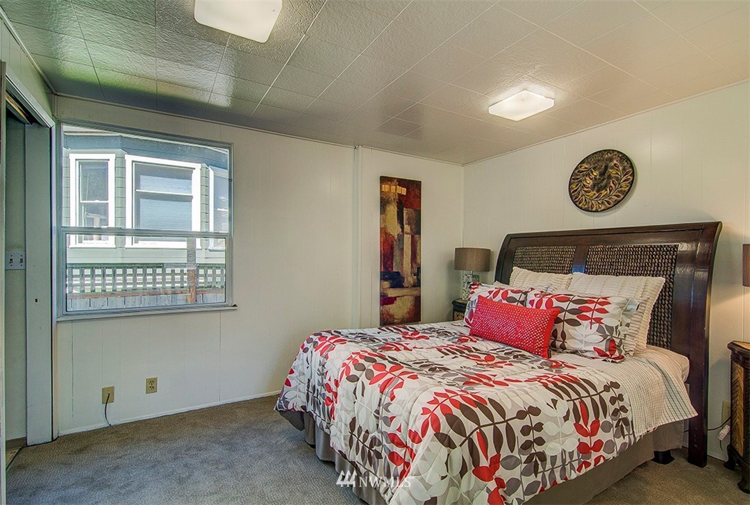 930 North 76th Street Seattle, WA 98103 - Photo 9 of 24