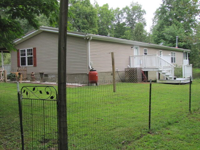 238 Anthony Road Deer Lodge, TN 37726 - Photo 5 of 30 IMG_0016