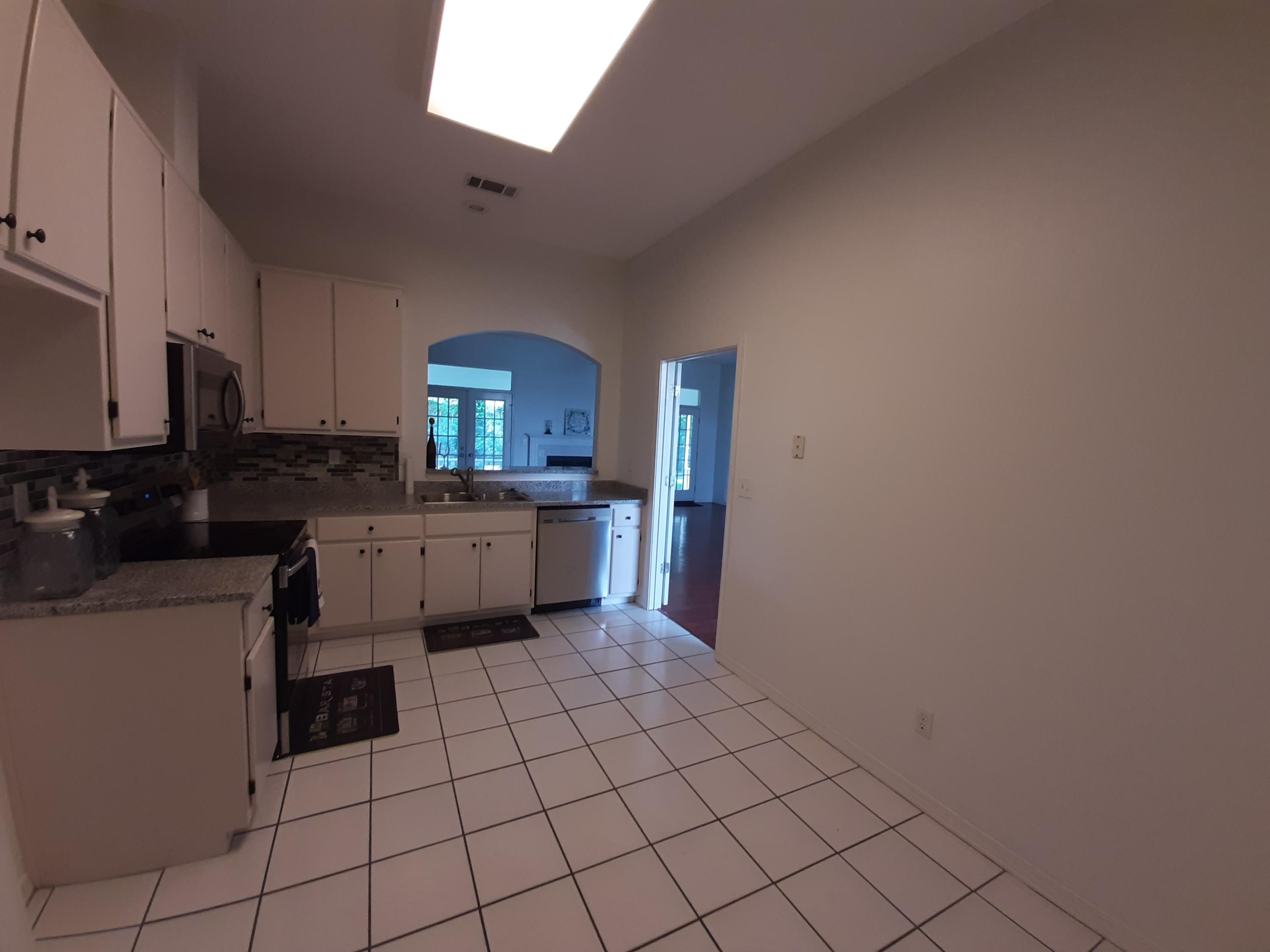 416 Ridge Wood Circle Destin, FL 32541 - Photo 21 of 37 R kitchen