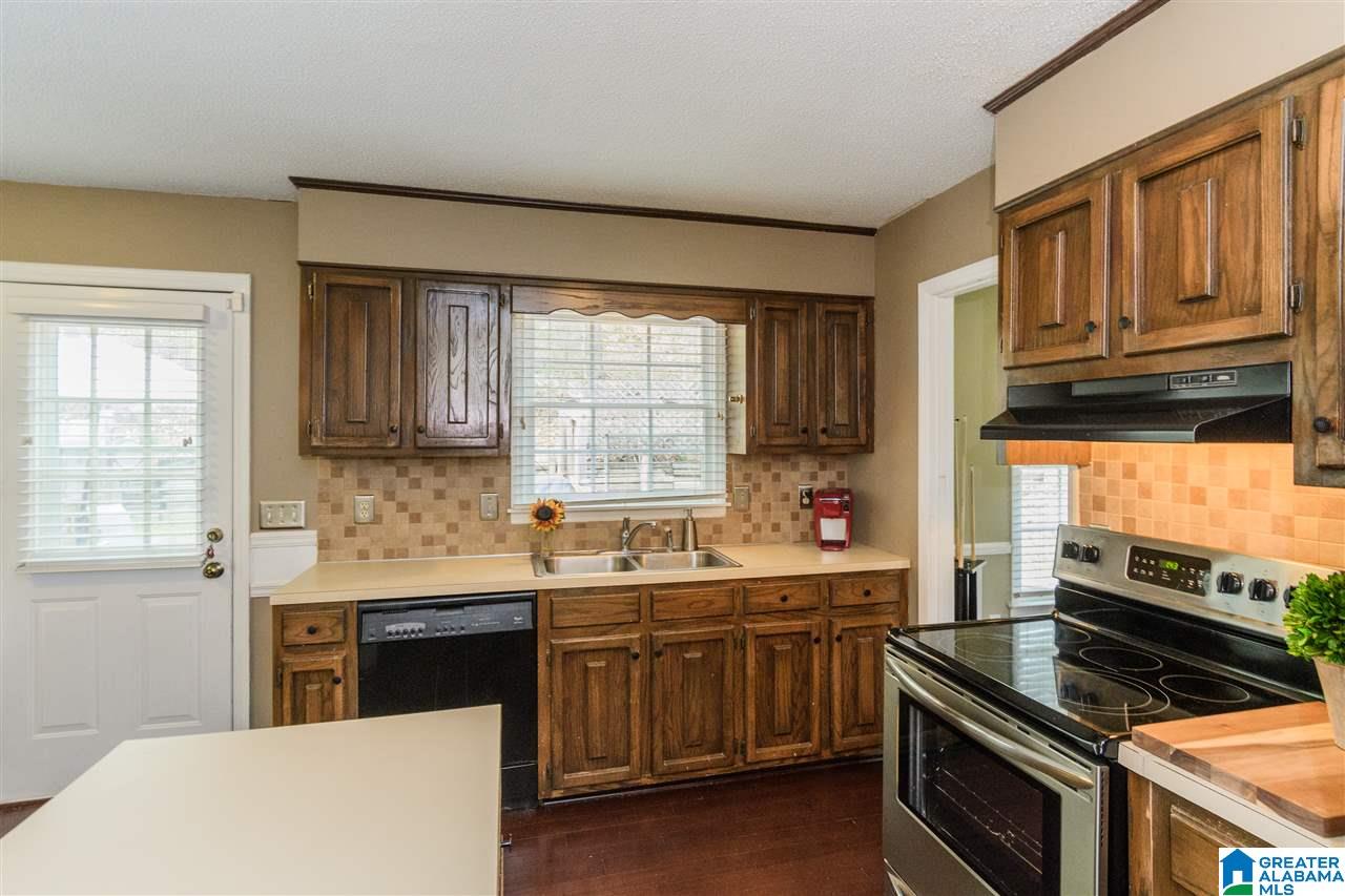 1809 Hamilton Road Pelham, AL 35124 - Photo 13 of 30