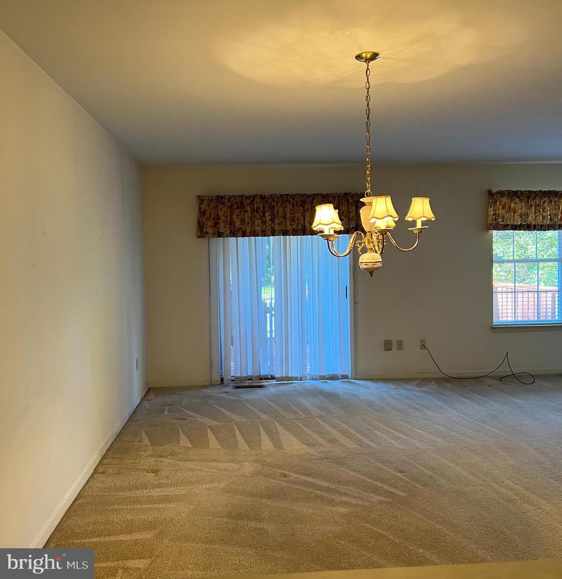 8 Deer Run Road Perkasie, PA 18944 - Photo 11 of 41 Dining room with sliders to deck