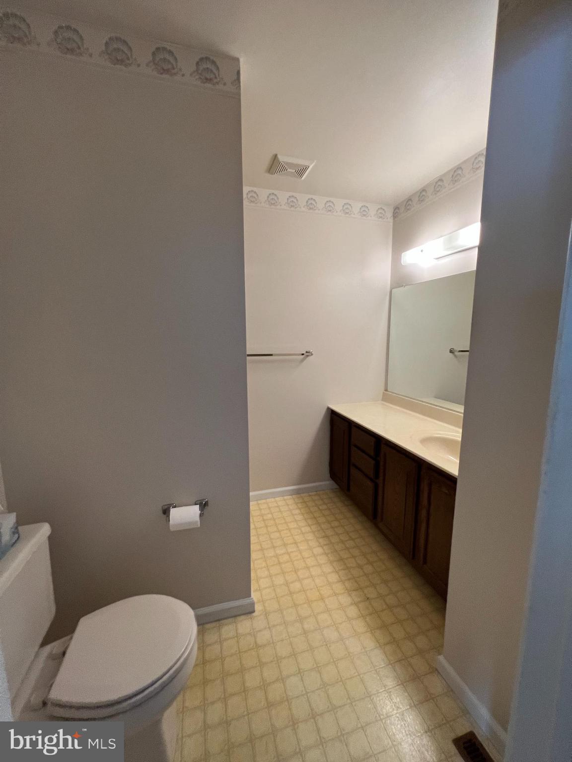 8 Deer Run Road Perkasie, PA 18944 - Photo 20 of 41 Primary bath