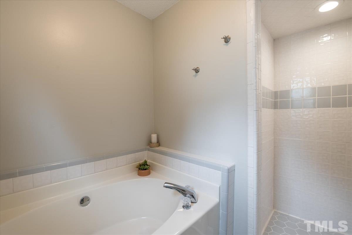 5413 Rhett Drive Raleigh, NC 27606 - Photo 18 of 26 Gallery Image 18
