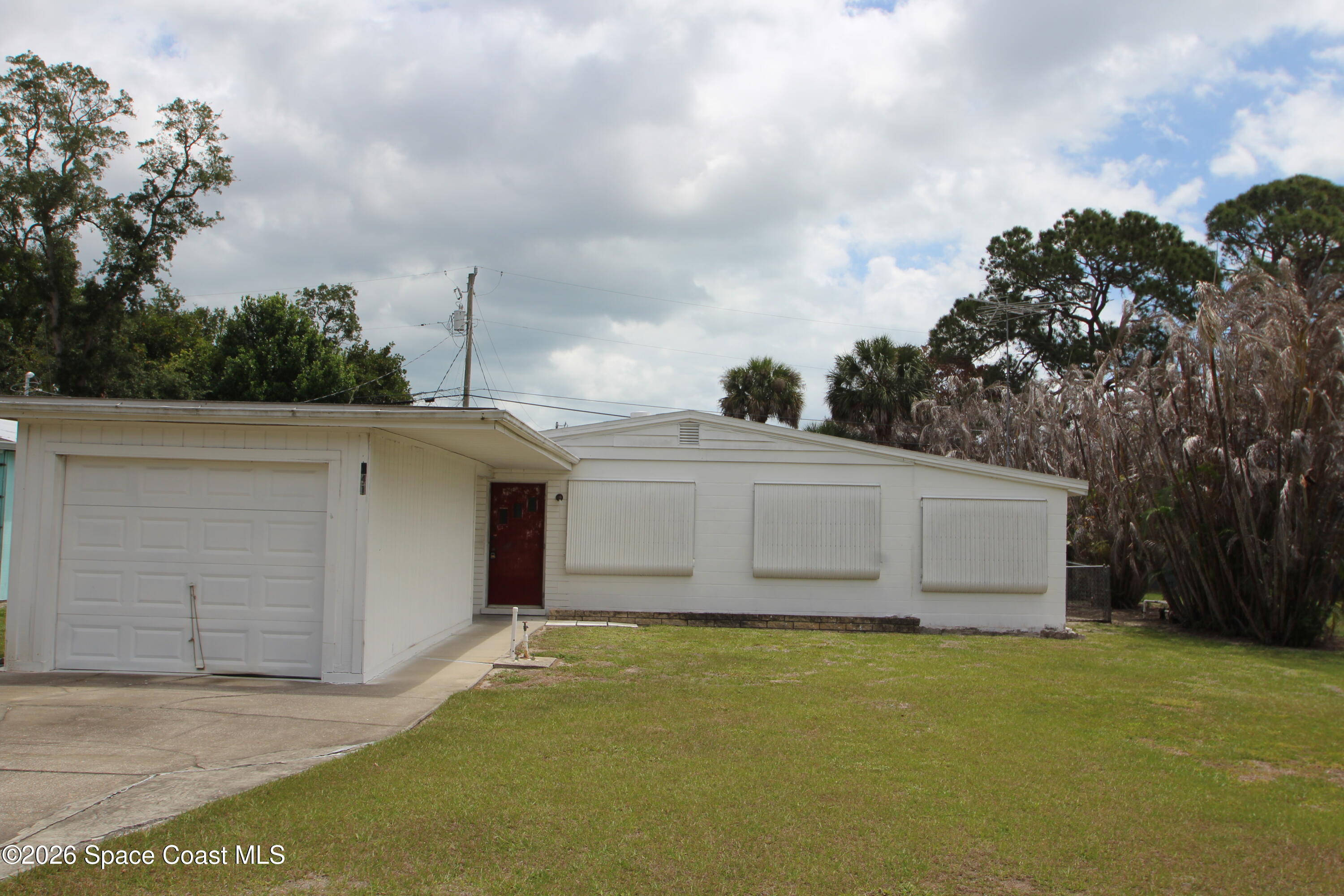 441 Bluff Drive Melbourne, FL 32901 - Photo 1 of 16 IMG_7518