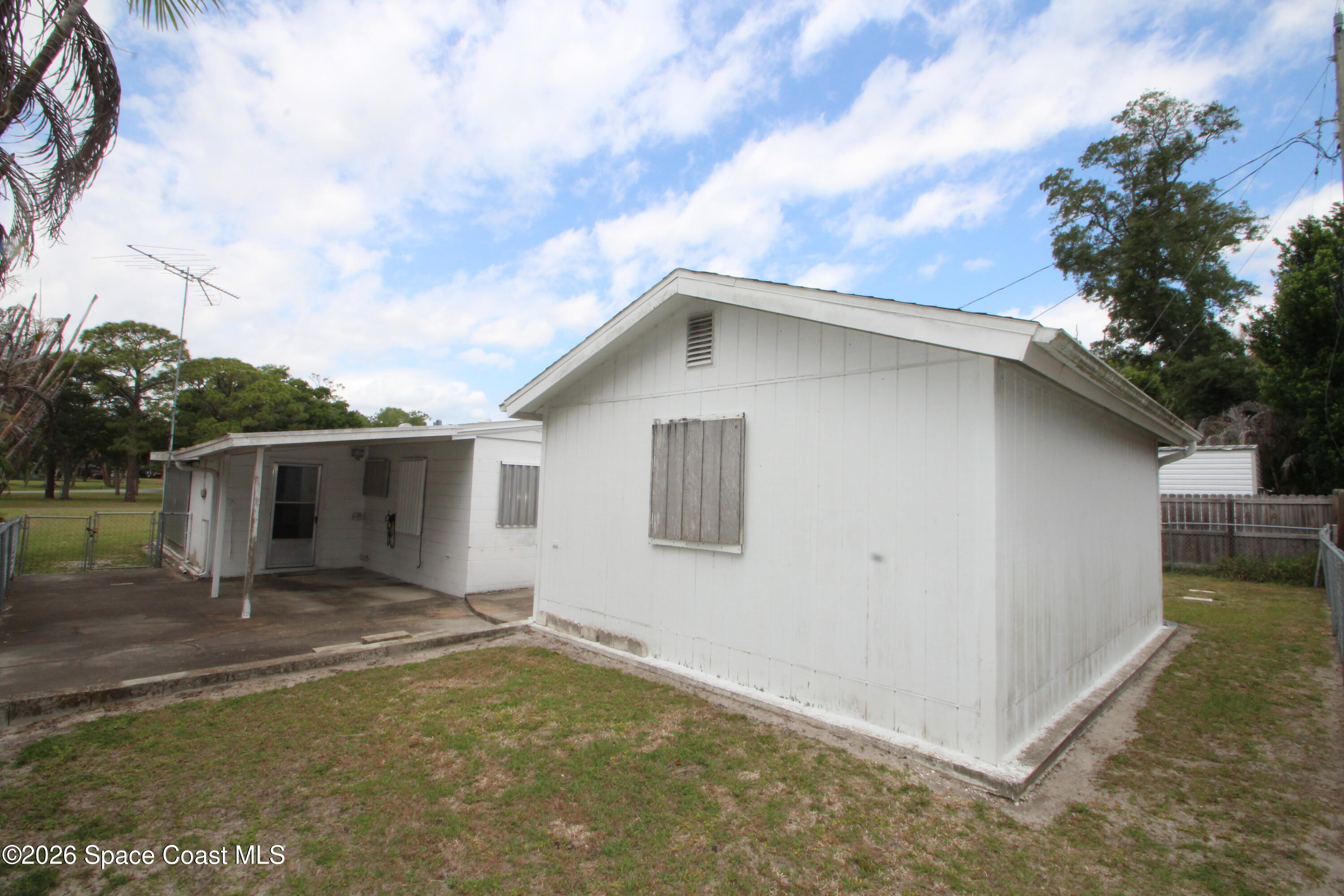 441 Bluff Drive Melbourne, FL 32901 - Photo 14 of 16 IMG_7533