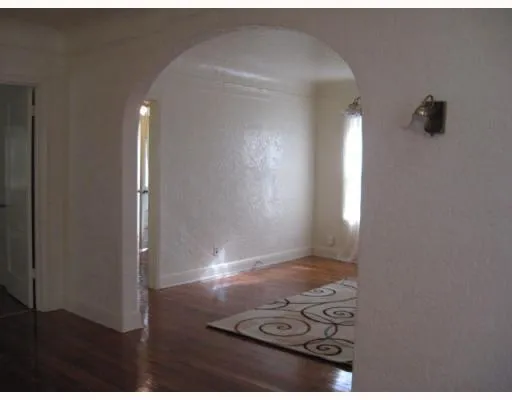 view of a livingroom with wooden floor