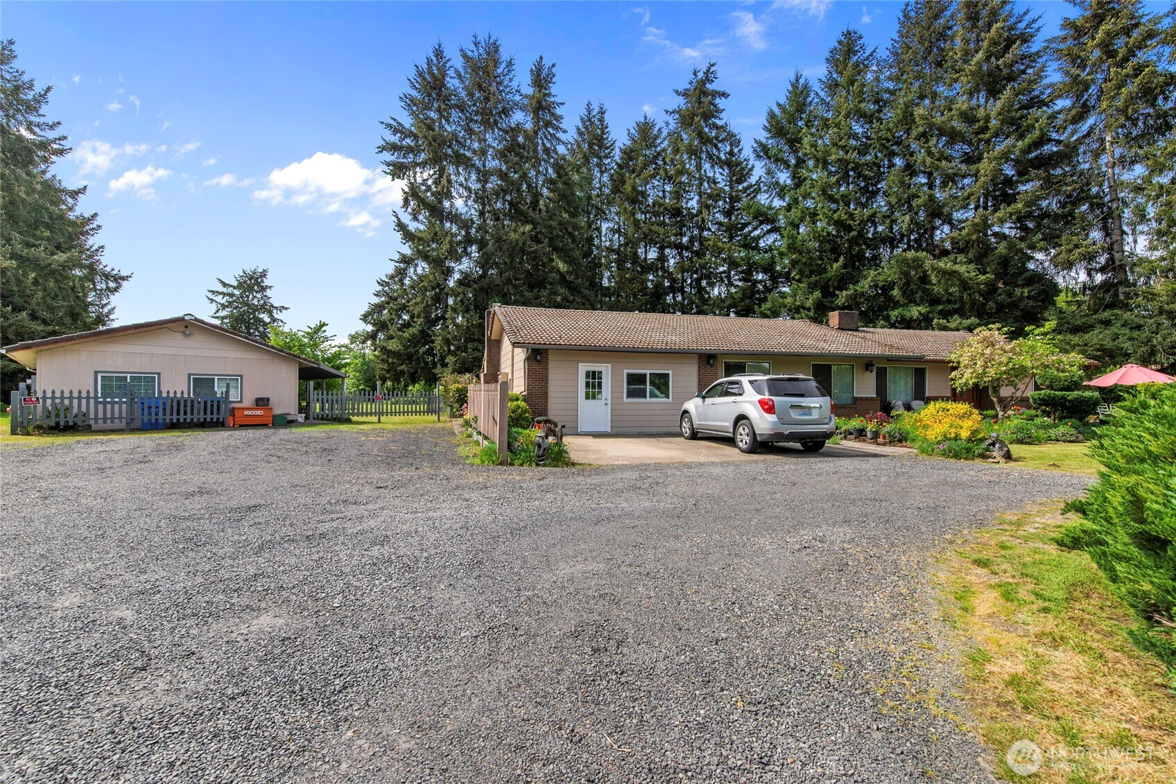 3903 Harrison Avenue Centralia, WA 98531 - Photo 1 of 40