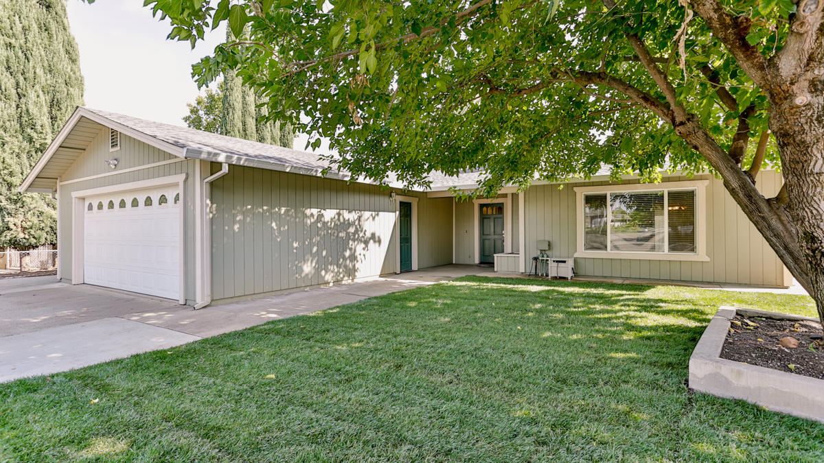 1061 Woodside Meadows Road Redding, CA 96002 - Photo 4 of 22 untitled (39 of 60)
