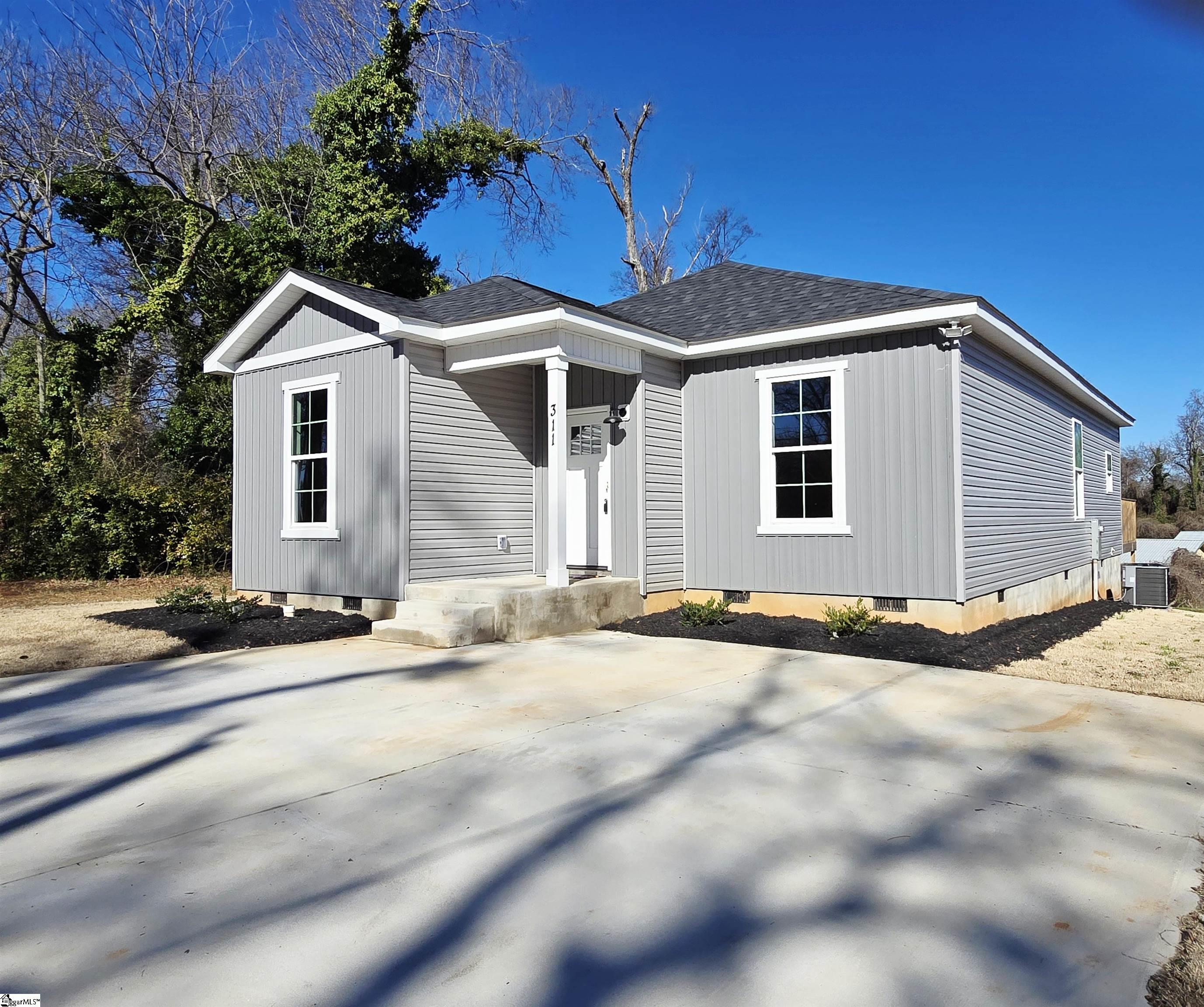 311 Tribble Street Seneca, SC 29678 - Photo 2 of 17