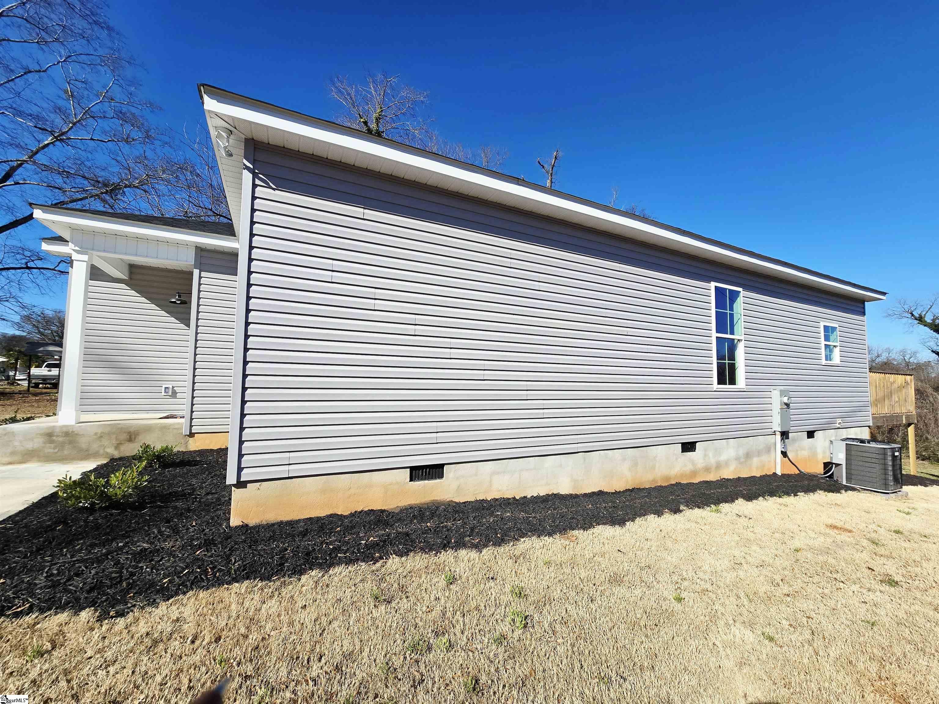 311 Tribble Street Seneca, SC 29678 - Photo 3 of 17