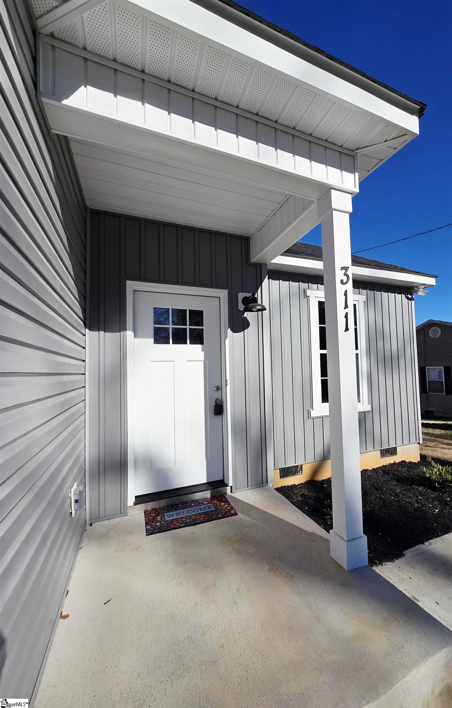 311 Tribble Street Seneca, SC 29678 - Photo 5 of 17