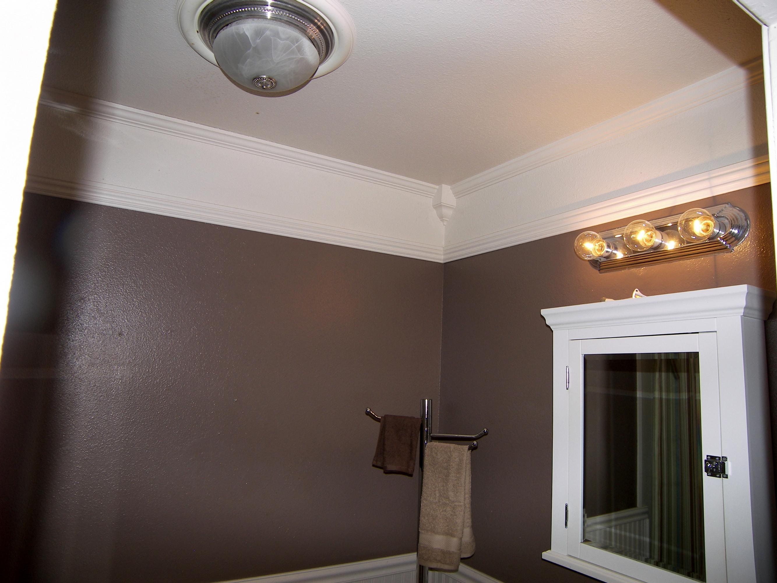 6921 Weeks Road Redding, CA 96002 - Photo 21 of 33 Mstr Bath Decorative Molding
