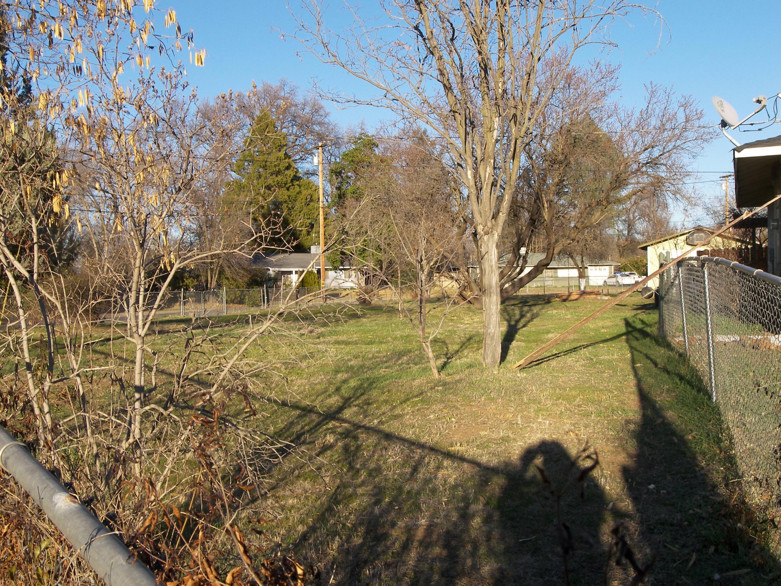 6921 Weeks Road Redding, CA 96002 - Photo 29 of 33 Property (D)