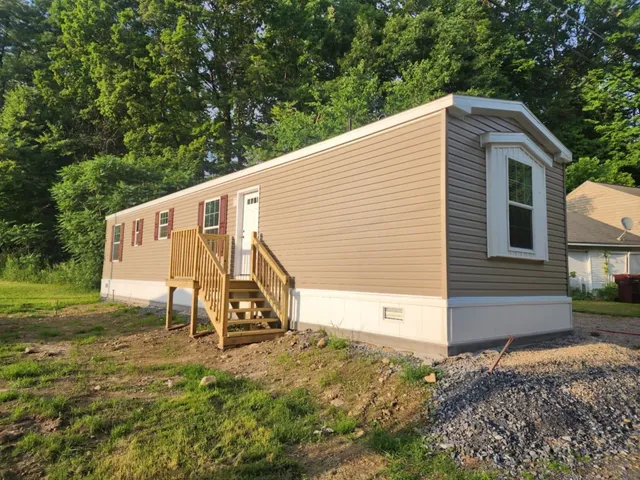 $96,906 | 41 Audrey Lane, Bennington, VT 05201