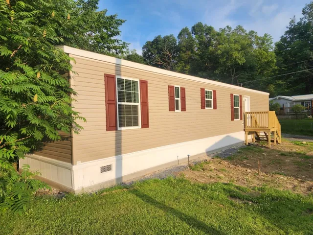 $96,906 | 41 Audrey Lane, Bennington, VT 05201