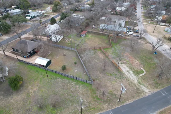 $127,500 | 305 Lexington Road, Elgin, TX 78621