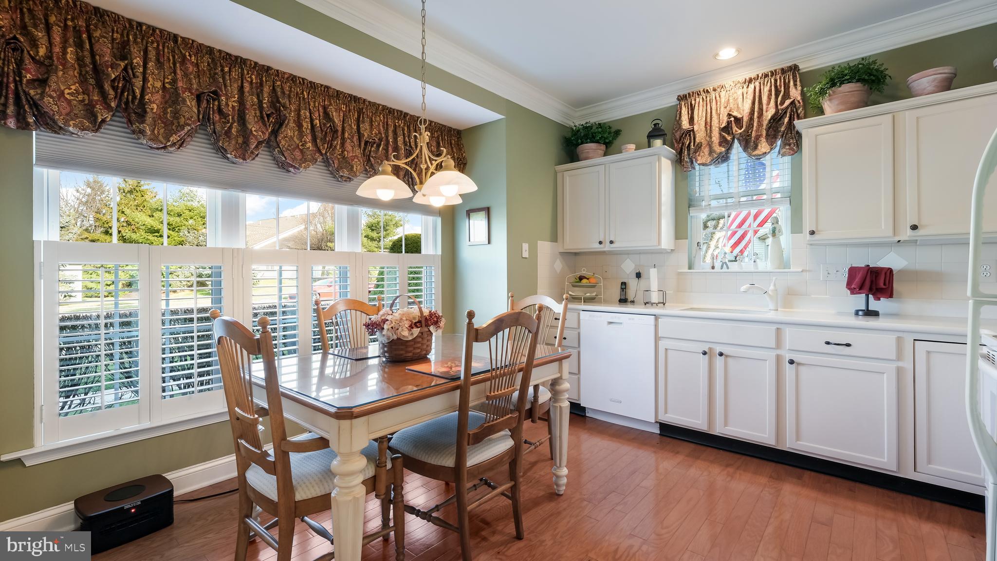 1611 Yorktown Road Jamison, PA 18929 - Photo 13 of 34 Kitchen with large window