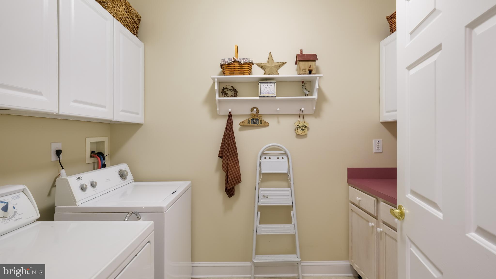 1611 Yorktown Road Jamison, PA 18929 - Photo 28 of 34 Laundry Room