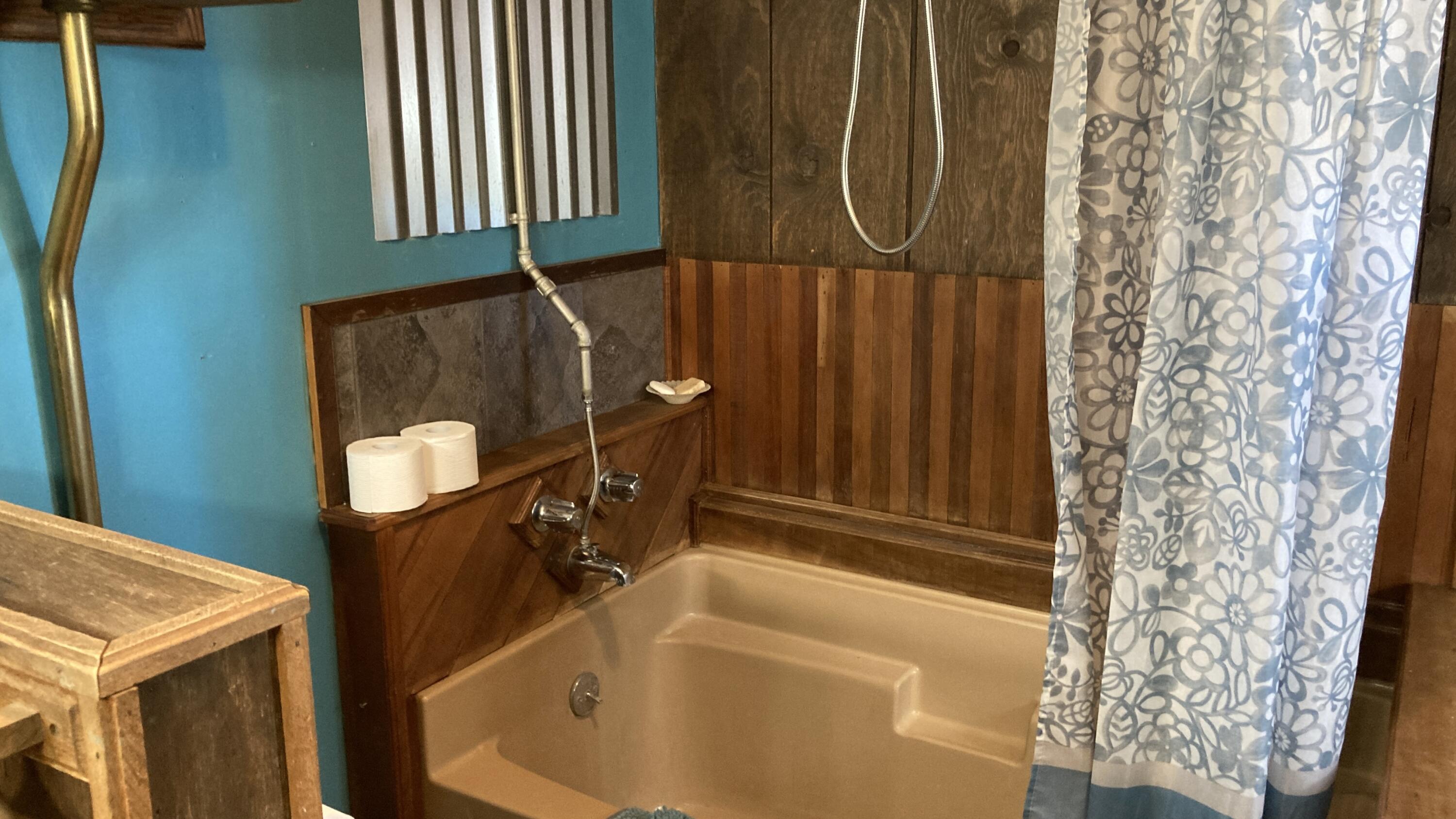640-540 Iris Road McArthur, CA 96056 - Photo 27 of 41 a bathroom with a sink and a mirror