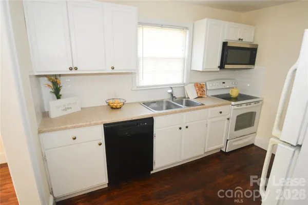 $1,350 | 1424 Kennon Street, Charlotte, NC 28205