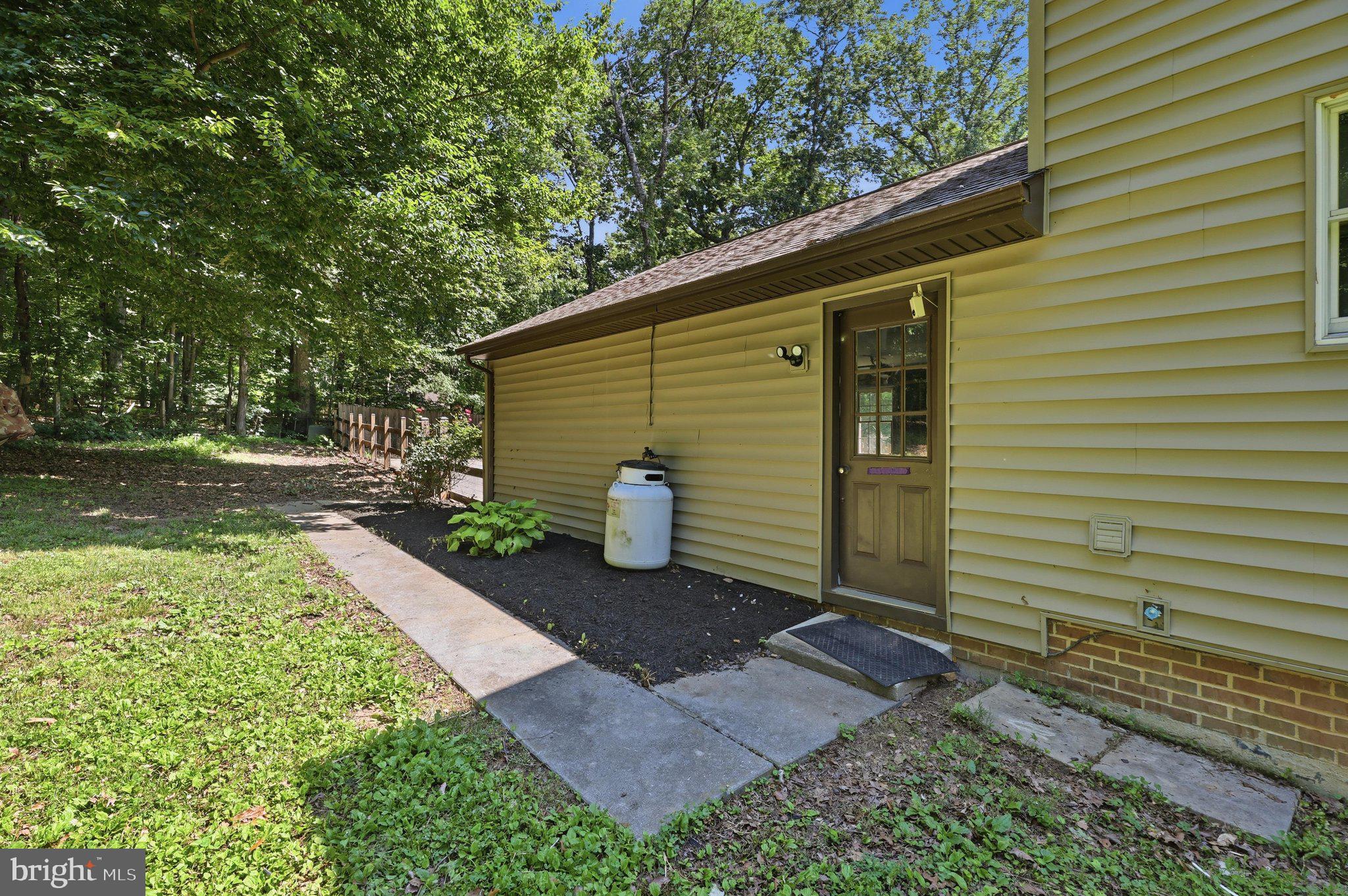 4206 Basford Road Frederick, MD 21703 - Photo 49 of 55 Back view