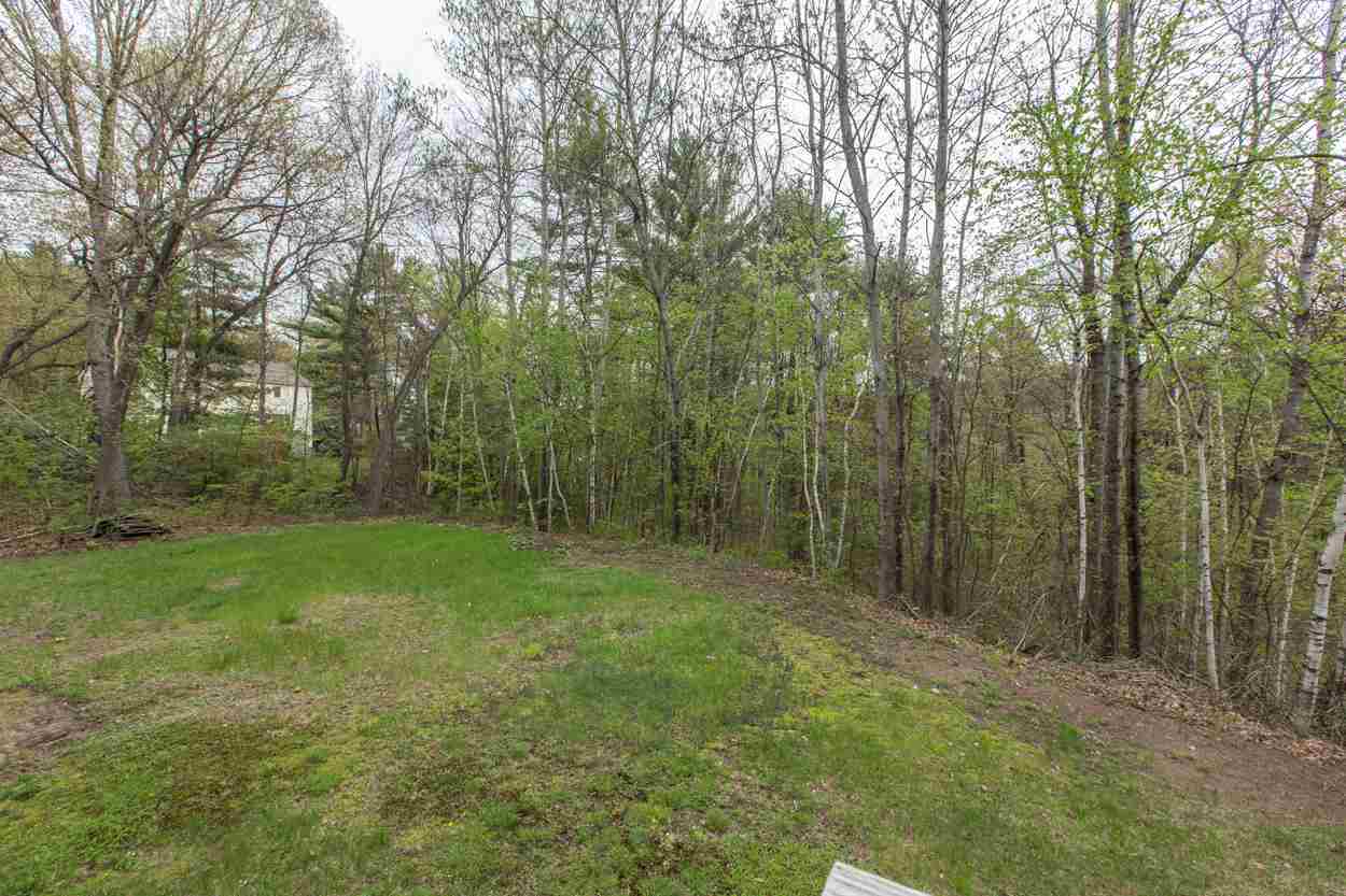 2 R Blackberry Road Derry, NH 03038 - Photo 31 of 34