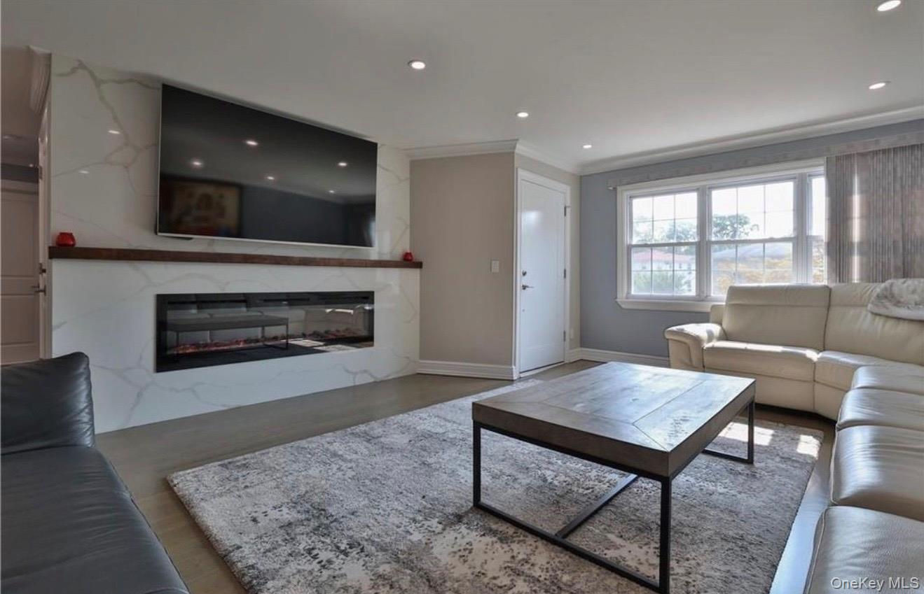 29 Ridge Road Dobbs Ferry, NY 10522 - Photo 3 of 12