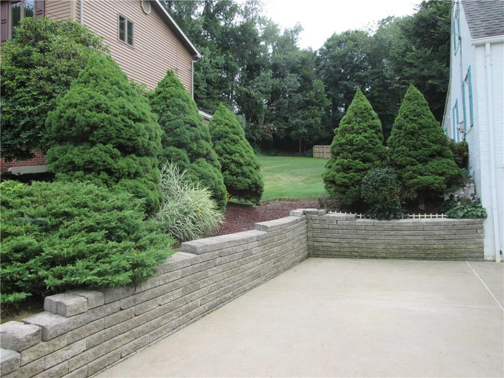 652 Patterson Road Bethel Park, PA 15102 - Photo 2 of 23 Gallery Image 2