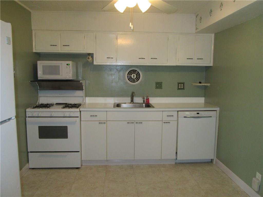 652 Patterson Road Bethel Park, PA 15102 - Photo 5 of 23 Gallery Image 5