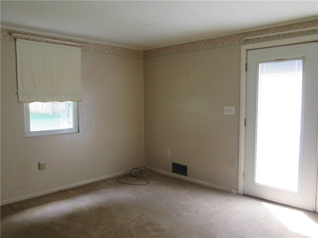 652 Patterson Road Bethel Park, PA 15102 - Photo 10 of 23 Gallery Image 10