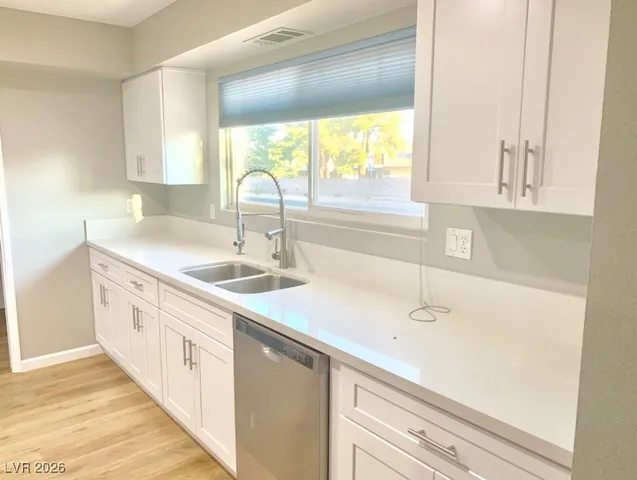 $2,935 | 6860 Tara Avenue, Las Vegas, NV 89146