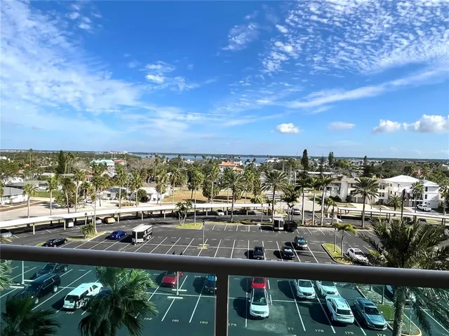 $299,000 | 880 Mandalay Avenue, Unit C512, Clearwater Beach, FL 33767