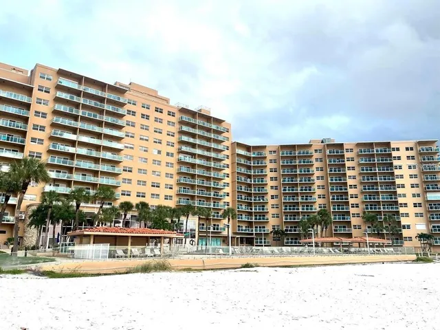 $299,000 | 880 Mandalay Avenue, Unit C512, Clearwater Beach, FL 33767